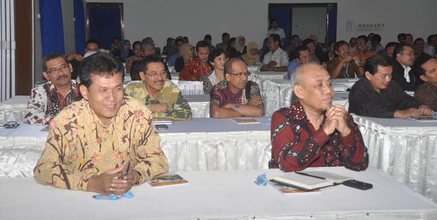Forum Komunikasi Ke- 4 (STTA Tanggal 14 Juli 2014)