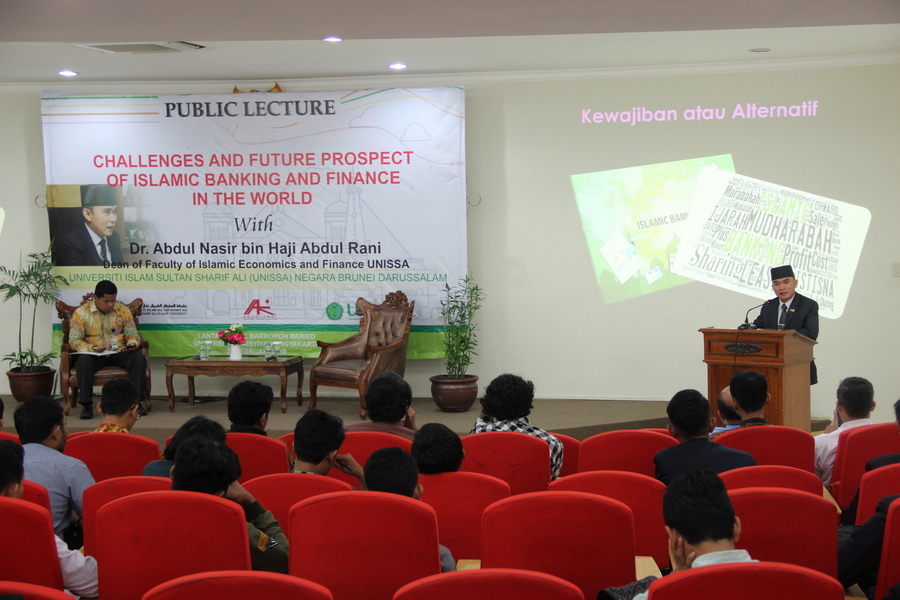 Kuliah Umum Perbankan Islam di UNISA