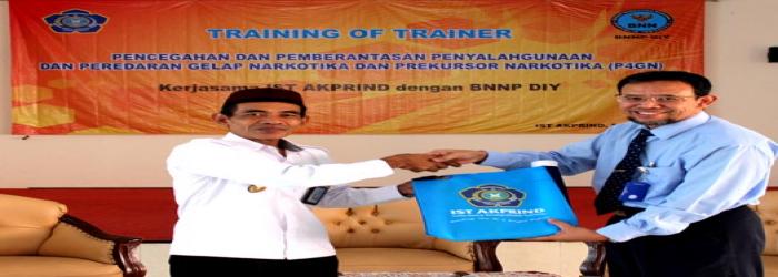IST AKPRIND dan BNNP DIY Selenggarakan TOT Anti Narkotika