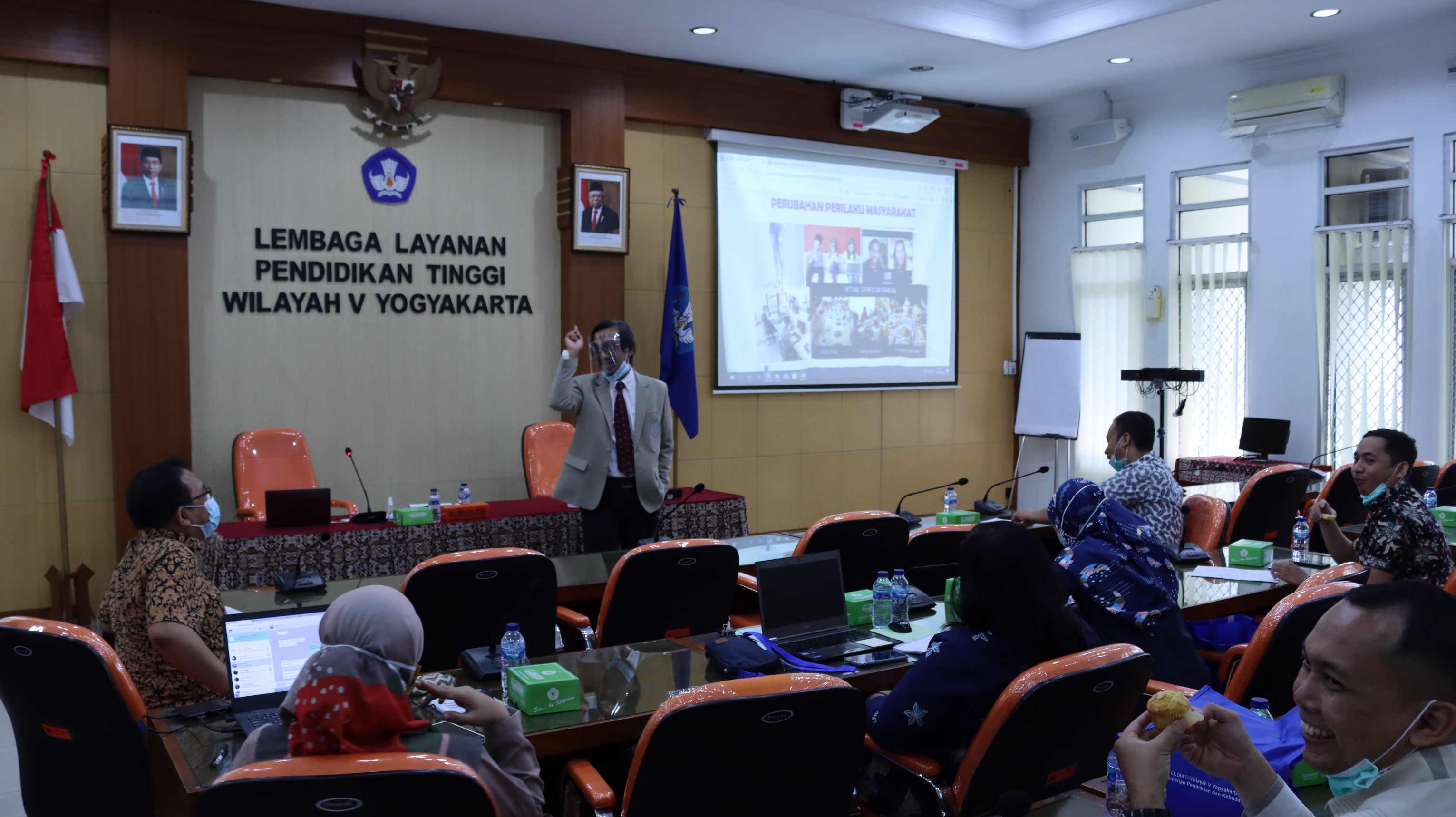 Optimalisasi Layanan Publik Bersama STIPRAM dengan Tajuk Hospitality Service Excellence