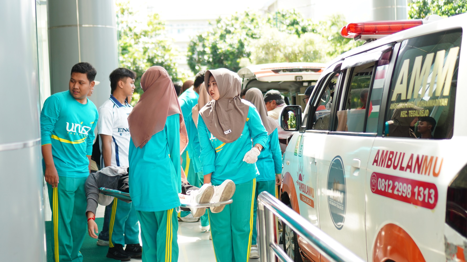 Simulasi Penanganan Bencana Gempa Bumi UNISA Yogyakarta: Tingkatkan Kompetensi Mahasiswa Keperawatan