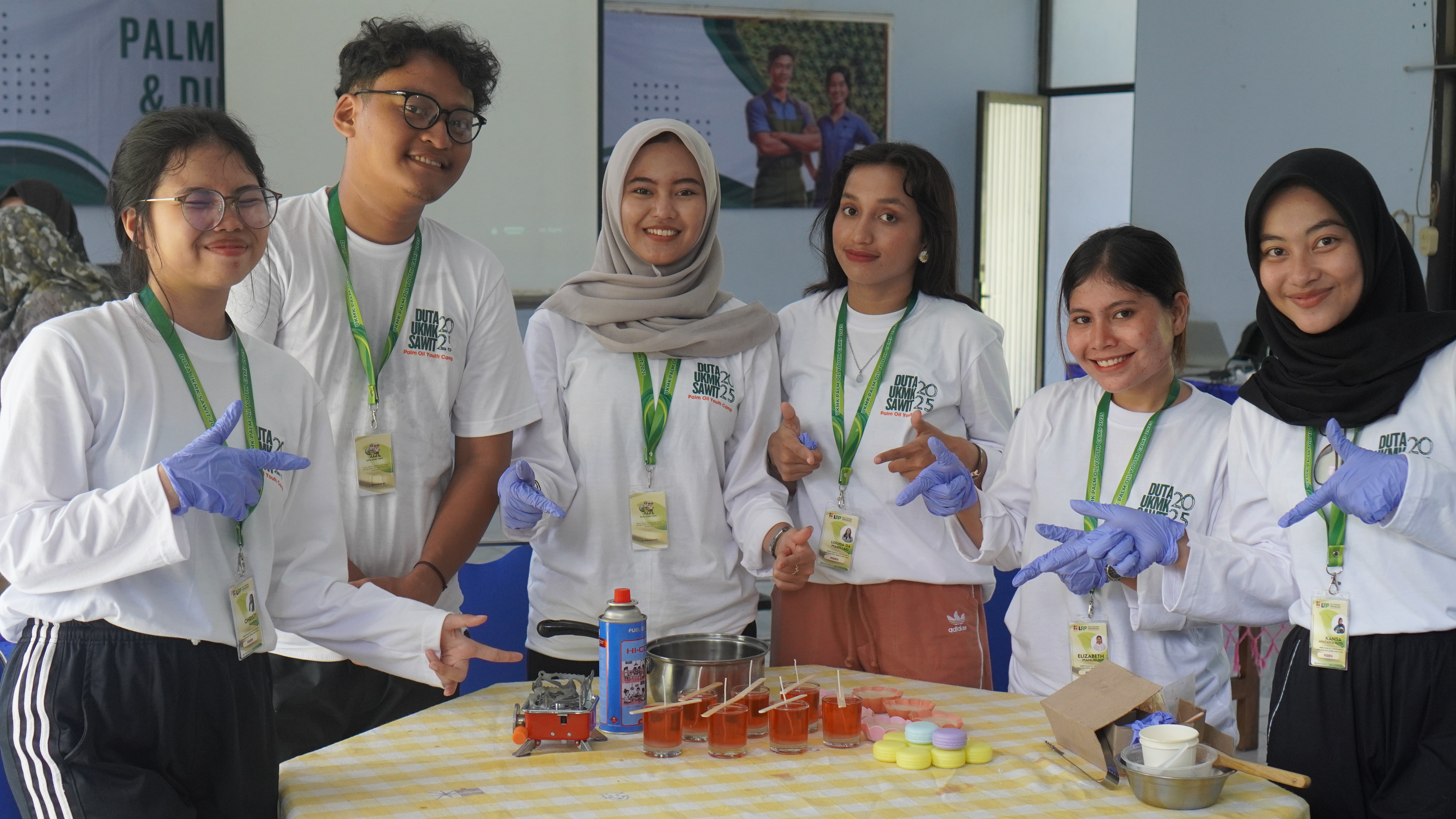Politeknik LPP dan BPDP ajak Mahasiswa Yogyakarta Workshop Pembuatan Produk UKMK dari Limbah Sawit