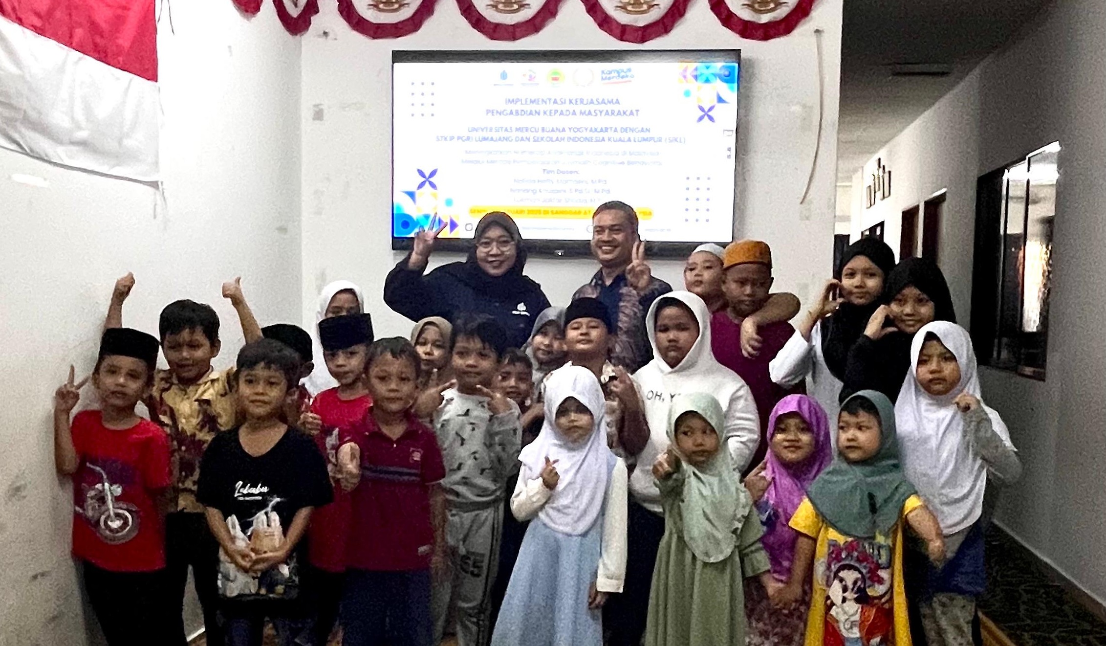 Dosen UMBY Tingkatkan Numerasi Anak-anak Indonesia di Malaysia