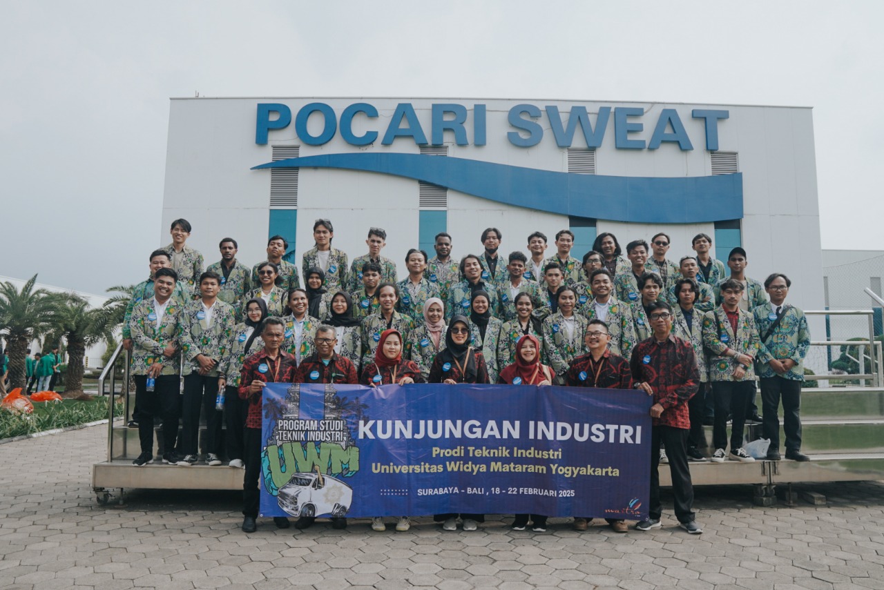 Mahasiswa Teknik Industri Lakukan Kunjungan Industri ke PT Yakult Indonesia Persada dan PT Amerta Indah Otsuka