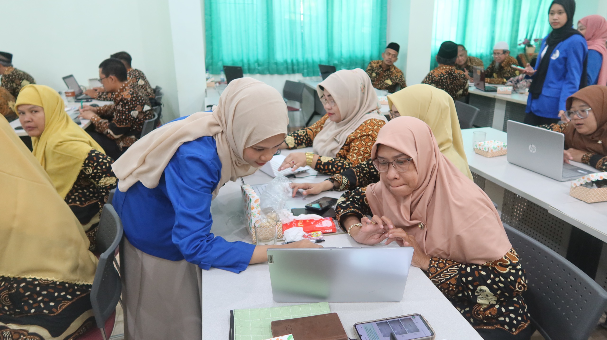 PkM UMBY di MAN 1 Sleman, Bahas Pembelajaran Mendalam dan Media Ajar Interaktif