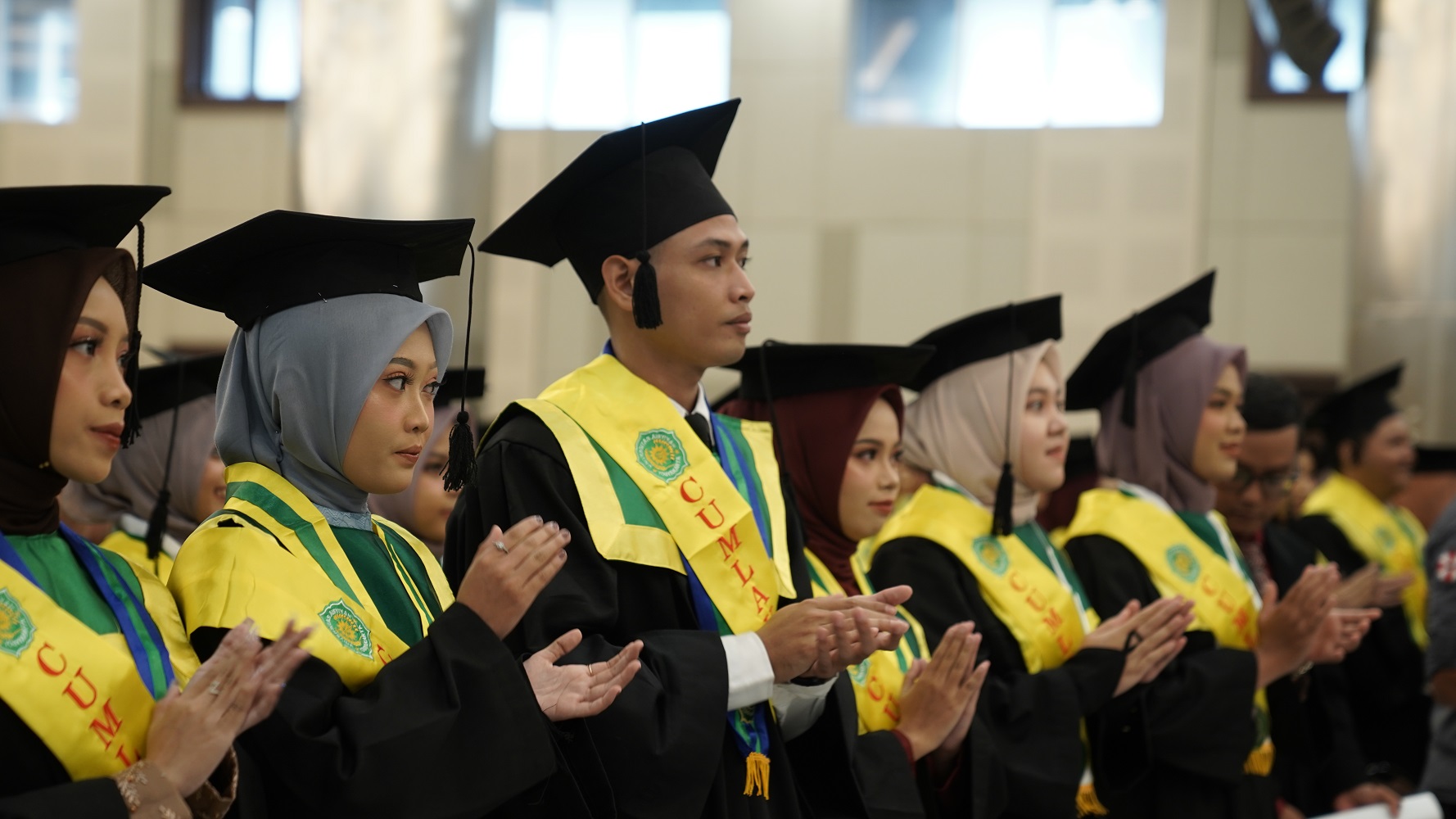 UNISA Yogyakarta Wisuda 333 Mahasiswa, Rektor dan Pimpinan  Pusat ‘Aisyiyah Sampaikan Pesan Inspiratif