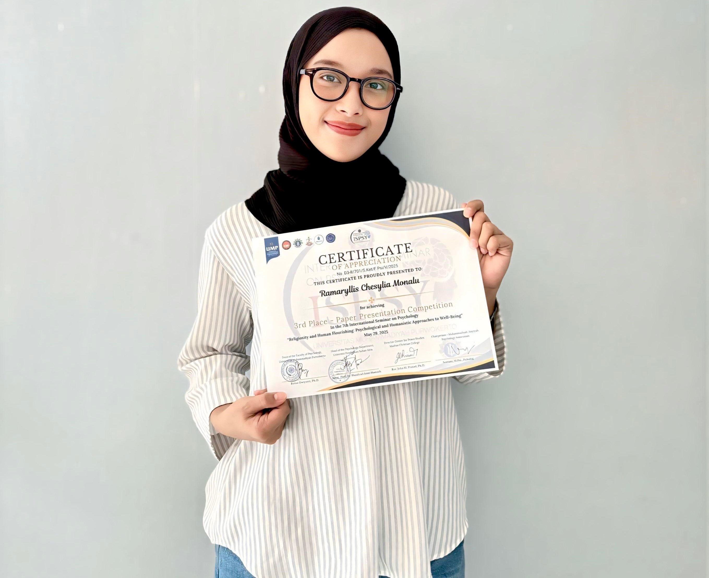 Mahasiswa Psikologi UMBY Raih Best Paper Presentation Tingkat Internasional