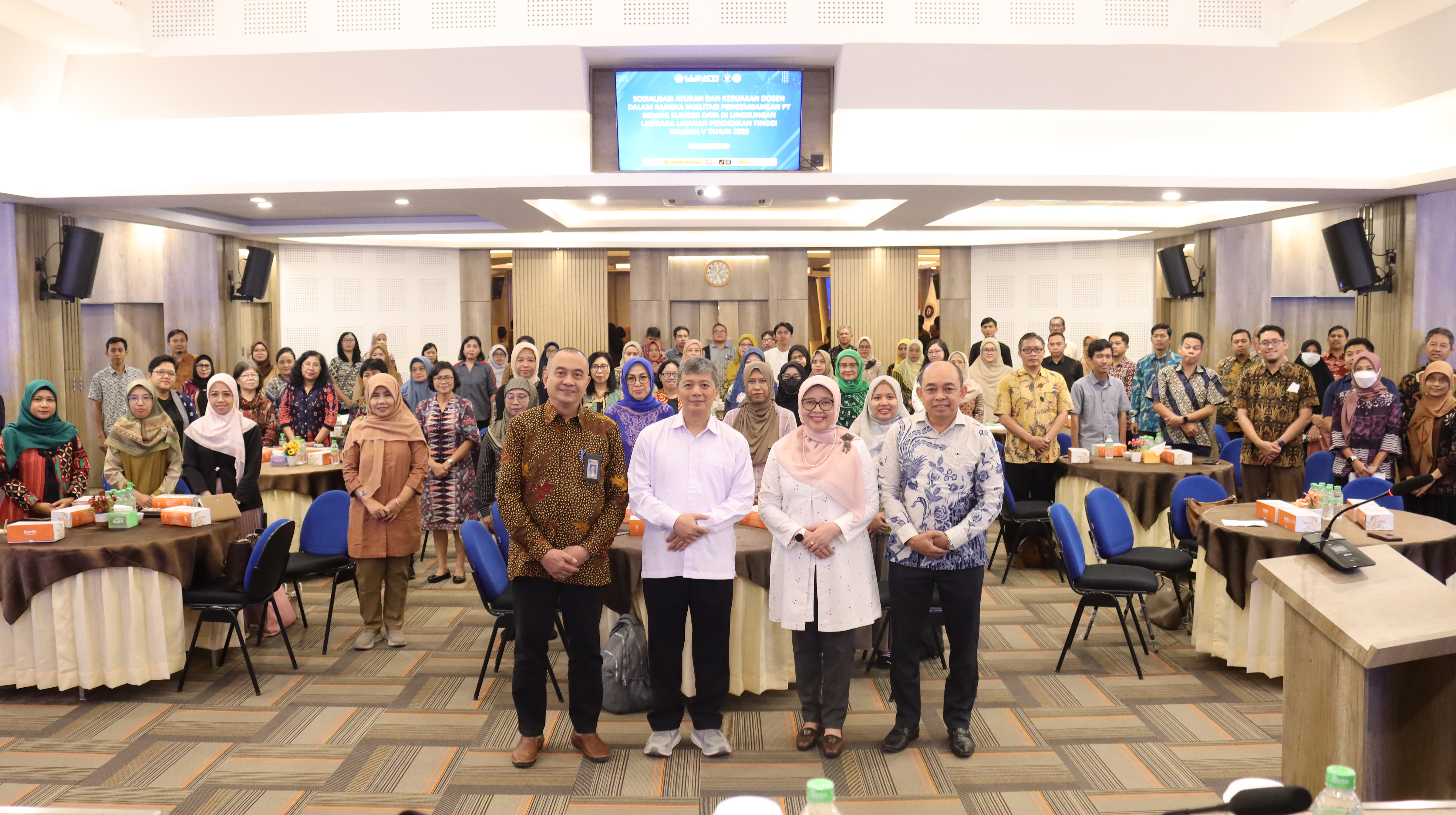 LLDIKTI Dorong Pengembangan Karir dan Penguatan Integritas Akademik Dosen Wujudkan Diktisaintek Berdampak