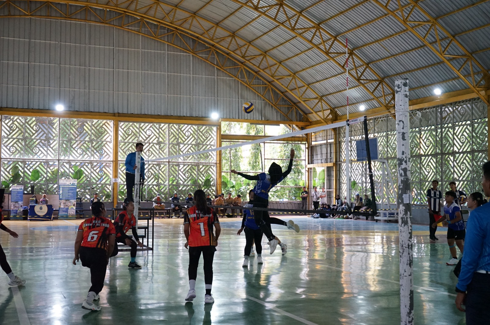 UMBY Jaring Atlet Voli Berprestasi Lewat Mercu Buana Cup III 2026