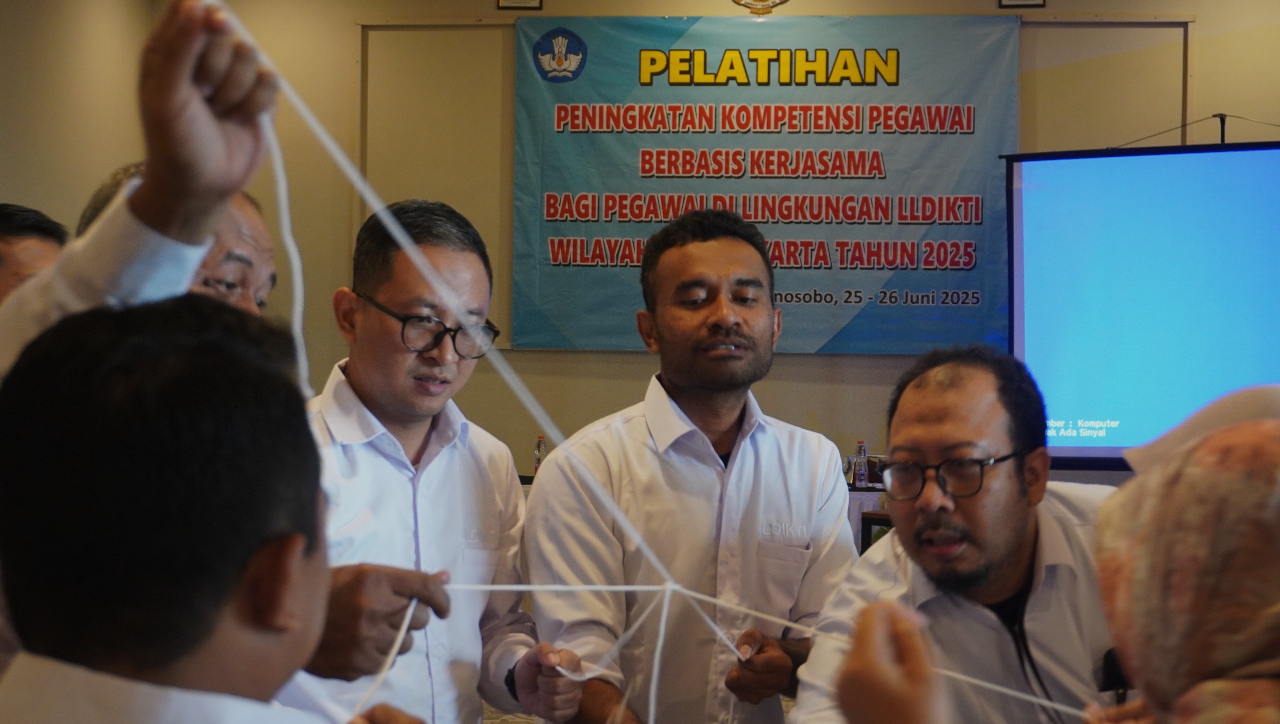 Perkuat Kualitas Layanan, LLDIKTI Wilayah V Tingkatkan Kompetensi Pegawai
