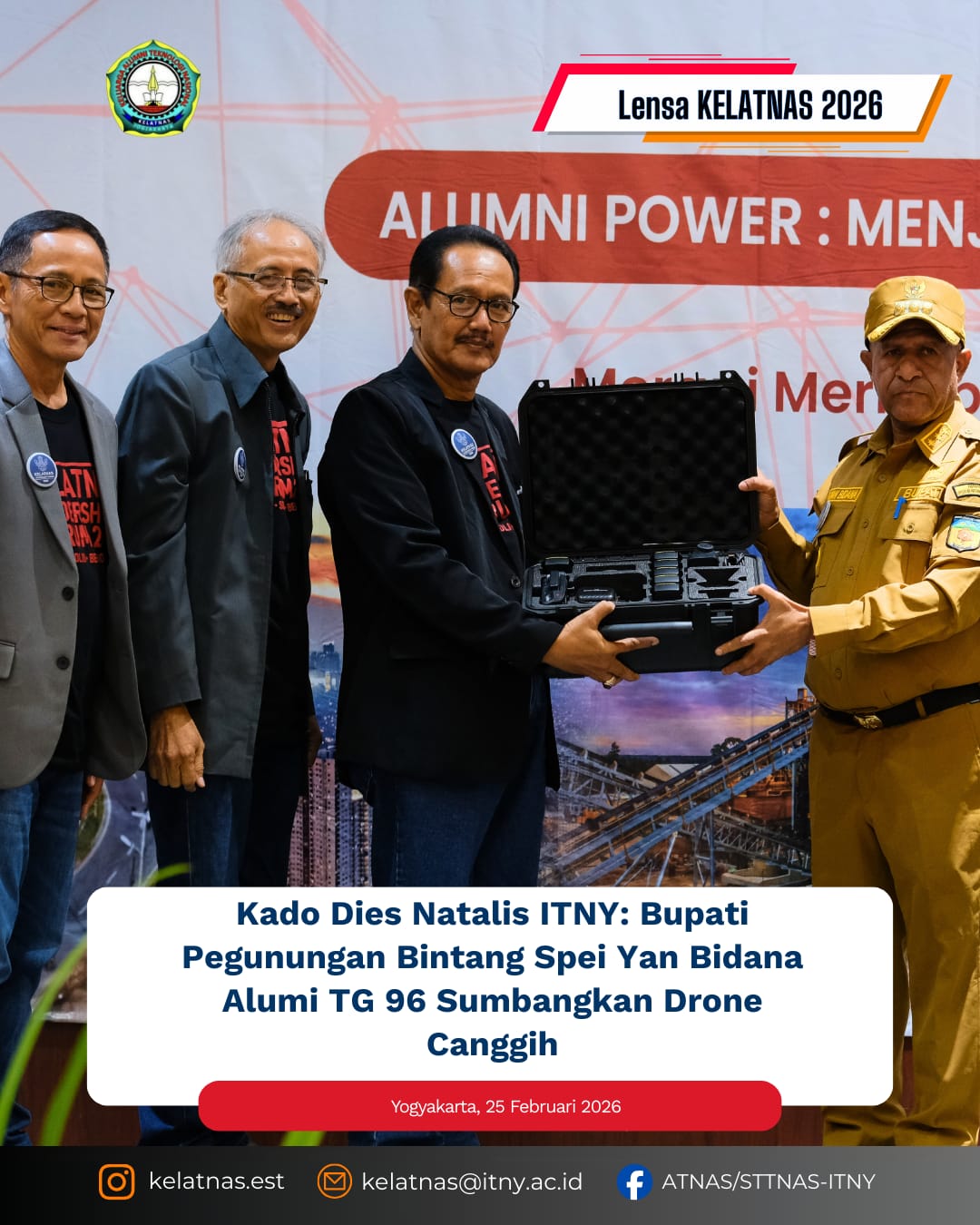 Kado Dies Natalis ITNY: Bupati Pegunungan Bintang Spei Yan Bidana Alumi TG 96 Sumbangkan Drone Canggih