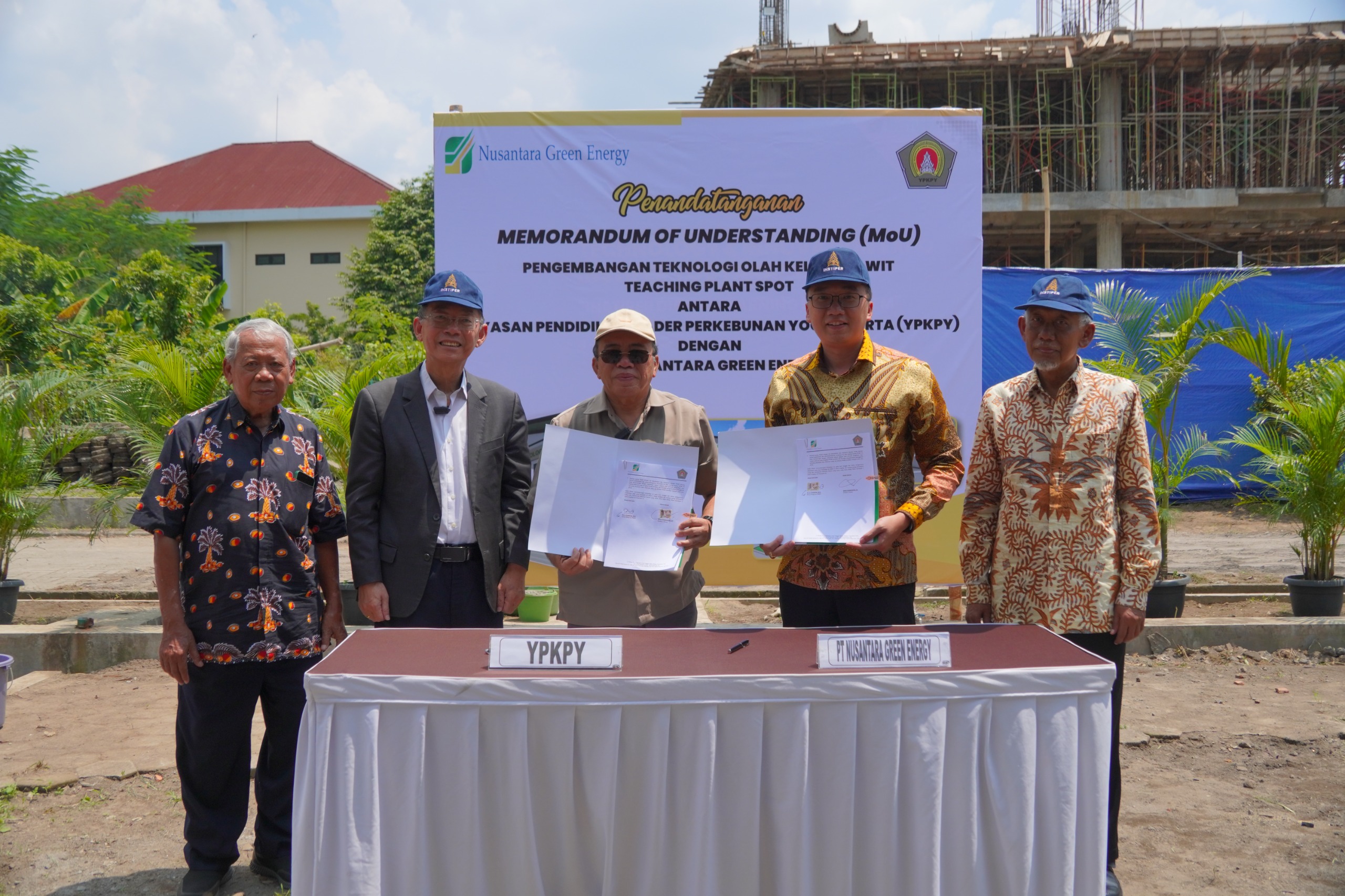Penandatanganan MoU dan Groundbreaking Pembangunan Pabrik Kelapa Sawit Teknologi SPOT