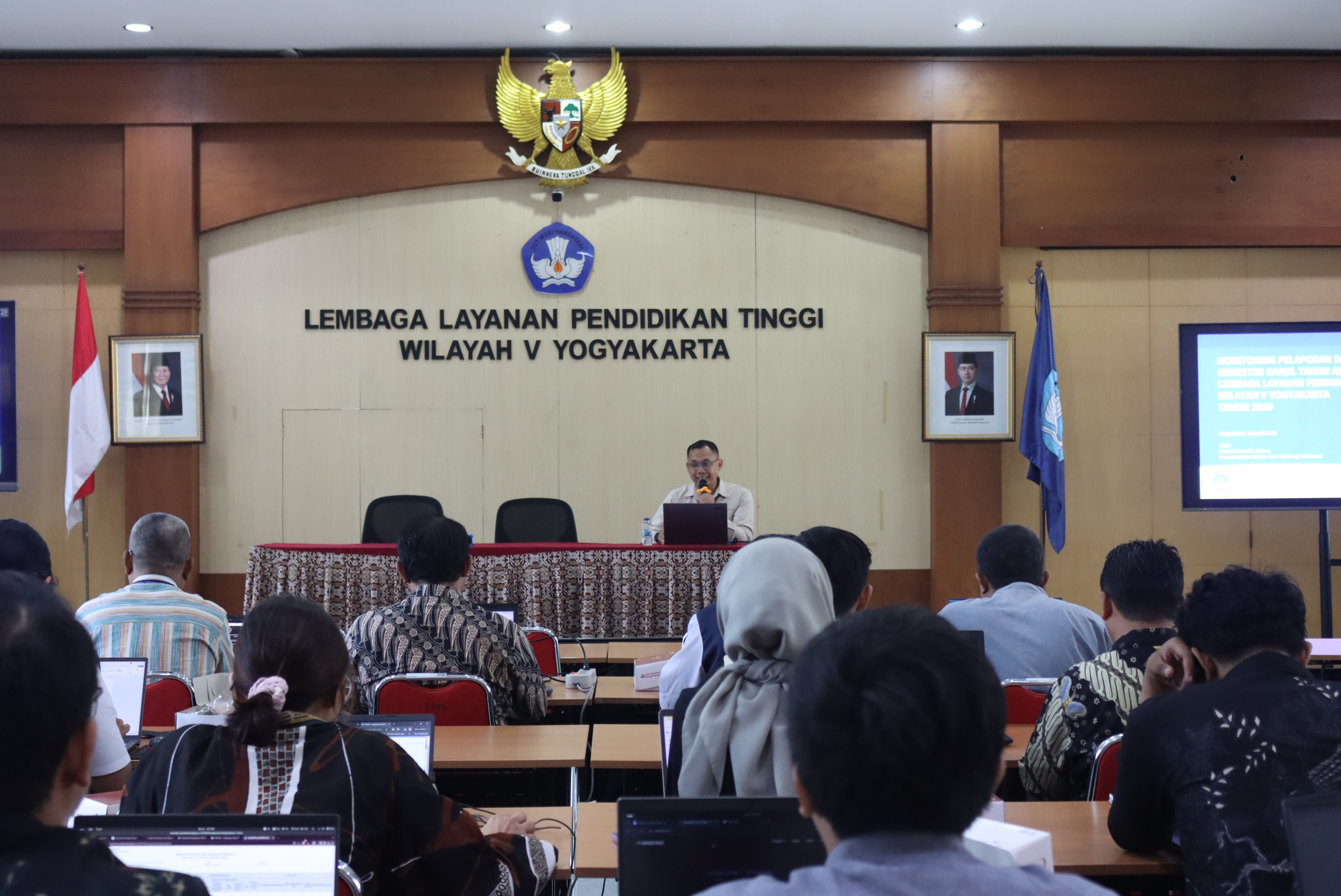 Jelang Finalisasi Semester Gasal, LLDIKTI V Desak Kampus Bersihkan "Tunggakan" Data