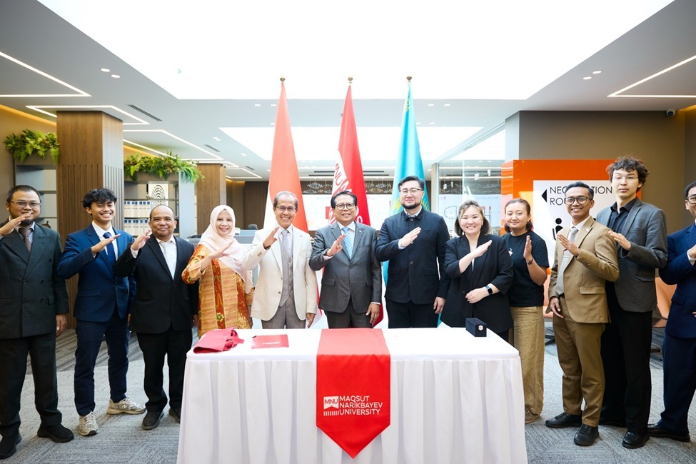 Dari Jogja ke Astana, UAA Bangun Jembatan Pendidikan Bersama MNU Kazakhstan