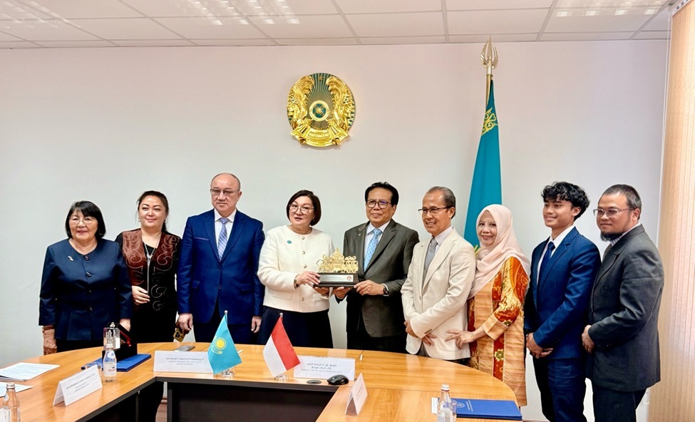 Kolaborasi Global Universitas Alma Ata Berlanjut, Kini Gandeng EAGI Kazakhstan di Bidang Pendidikan dan Humaniora