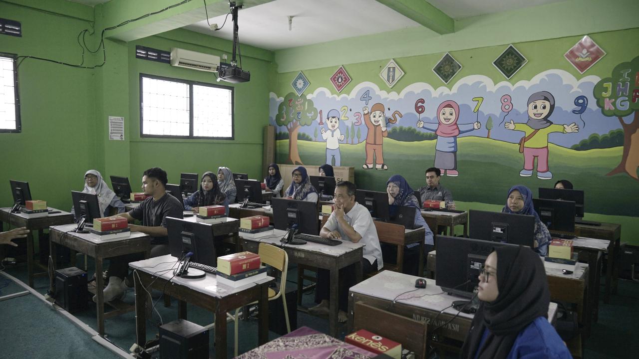 Geser Metode Konvensional, Tim Dosen UMBY Luncurkan LMS 'sdmustika.id' di SD Muhammadiyah Senggotan