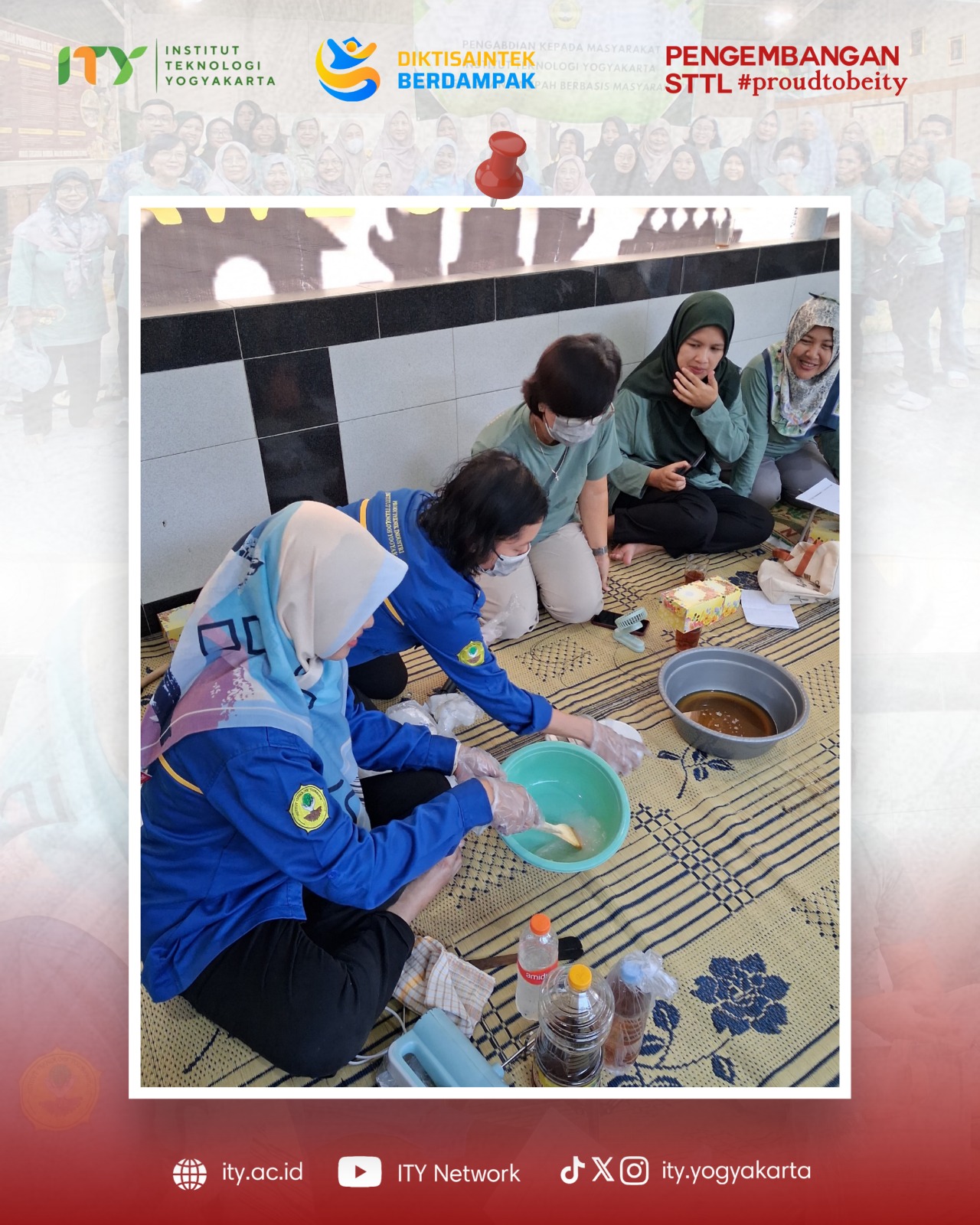 Teknik Industri ITY Latih Warga Bantul Sulap Minyak Jelantah Jadi Sabun dan Lilin