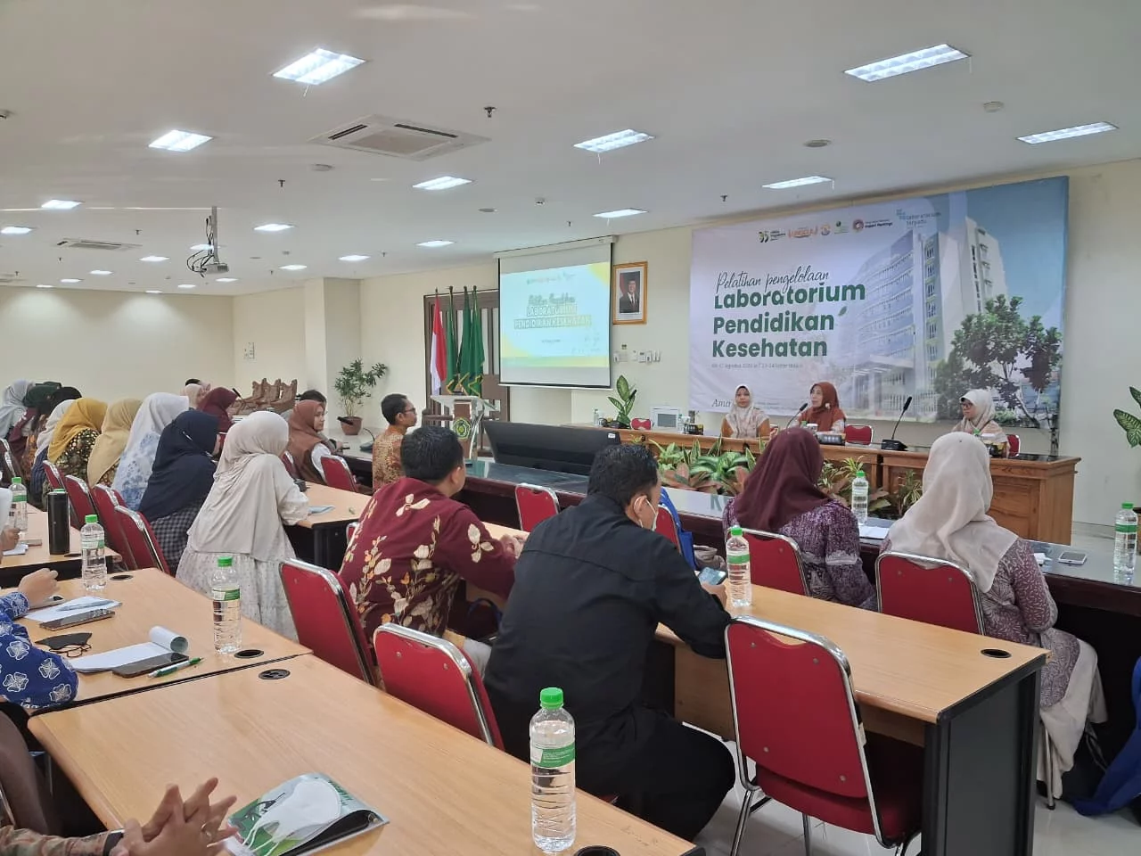 Tingkatkan Standar Global, UNISA Yogyakarta Latih Laboran Nasional