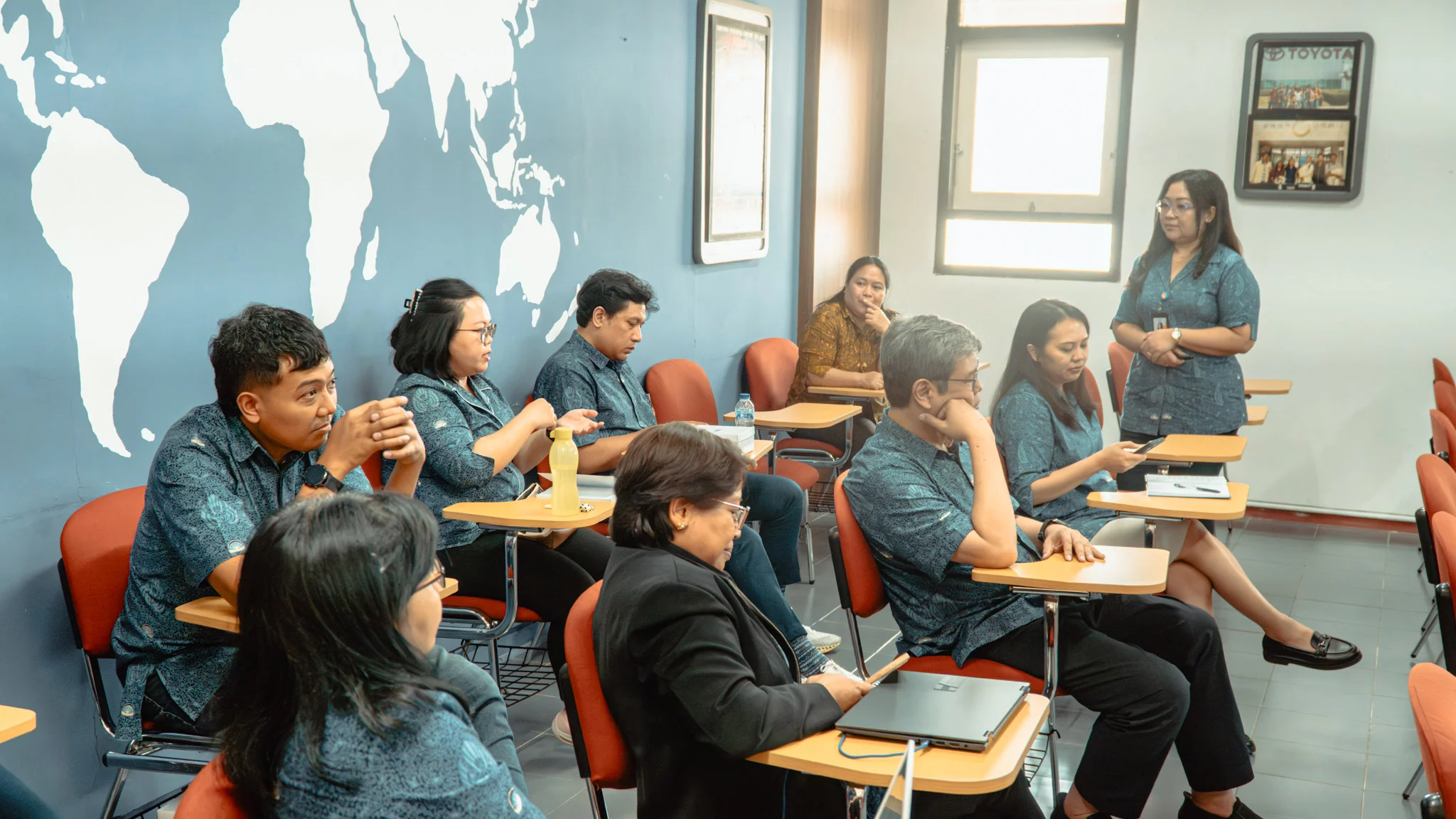 FTI UAJY GELAR LECTURER SHARING SESSION UNTUK PERKUAT KEMAMPUAN DOSEN DALAM MEMBANGUN KOMUNIKASI DENGAN MAHASISWA