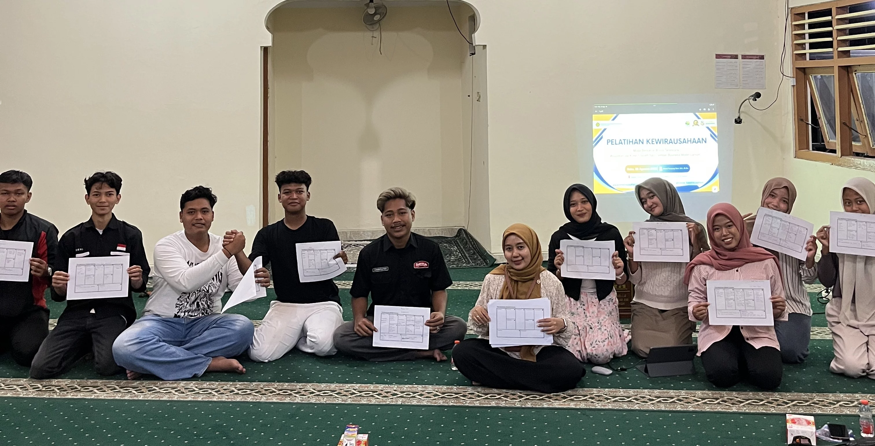 Dorong Pemuda Jadi Job Creator, Program Studi Kewirausahaan UWM Gelar Pelatihan Business Model Canvas di Bantul