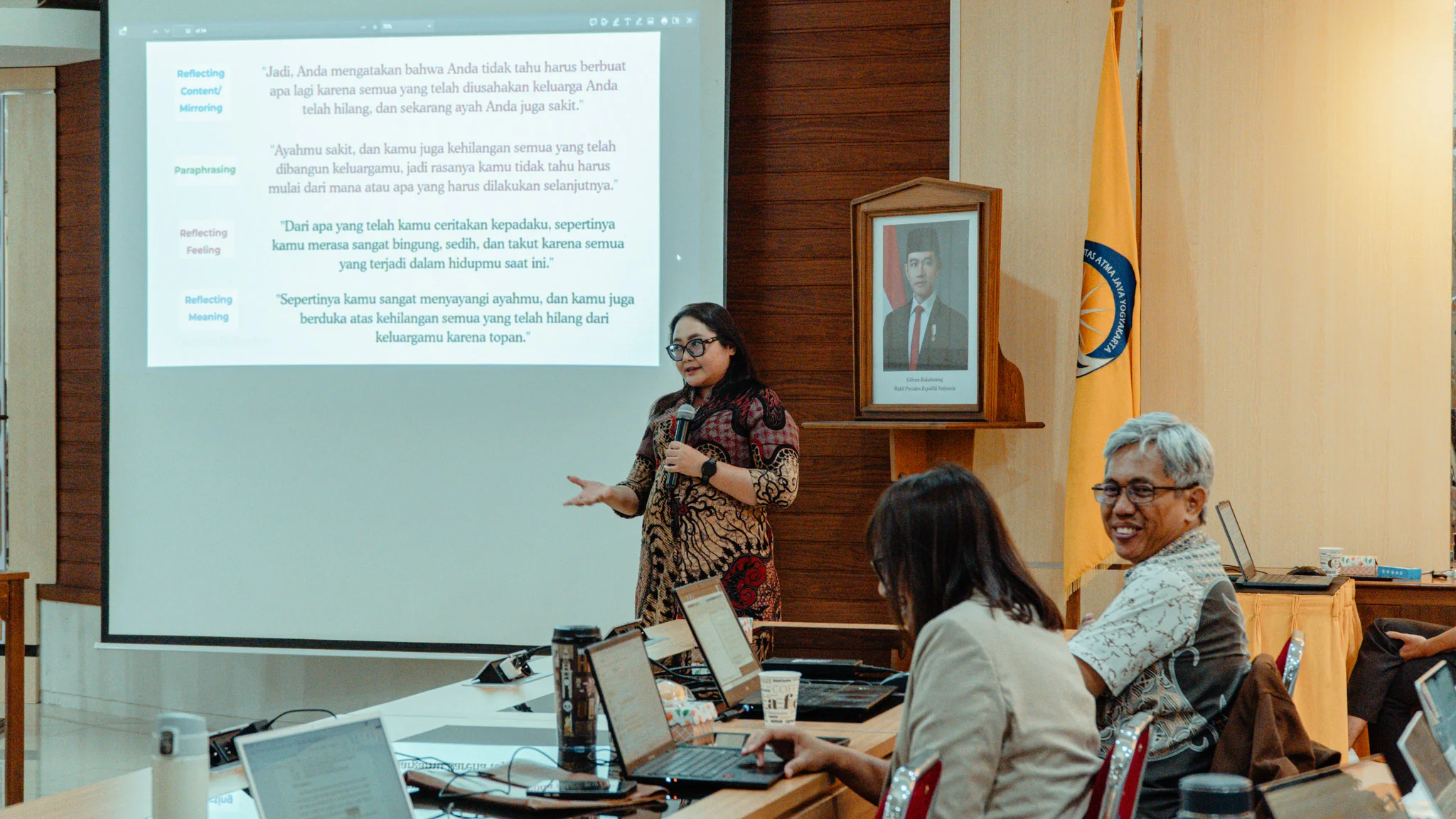 UAJY BEKALI DOSEN KETERAMPILAN PSYCHOLOGICAL FIRST AID UNTUK DAMPINGI MAHASISWA