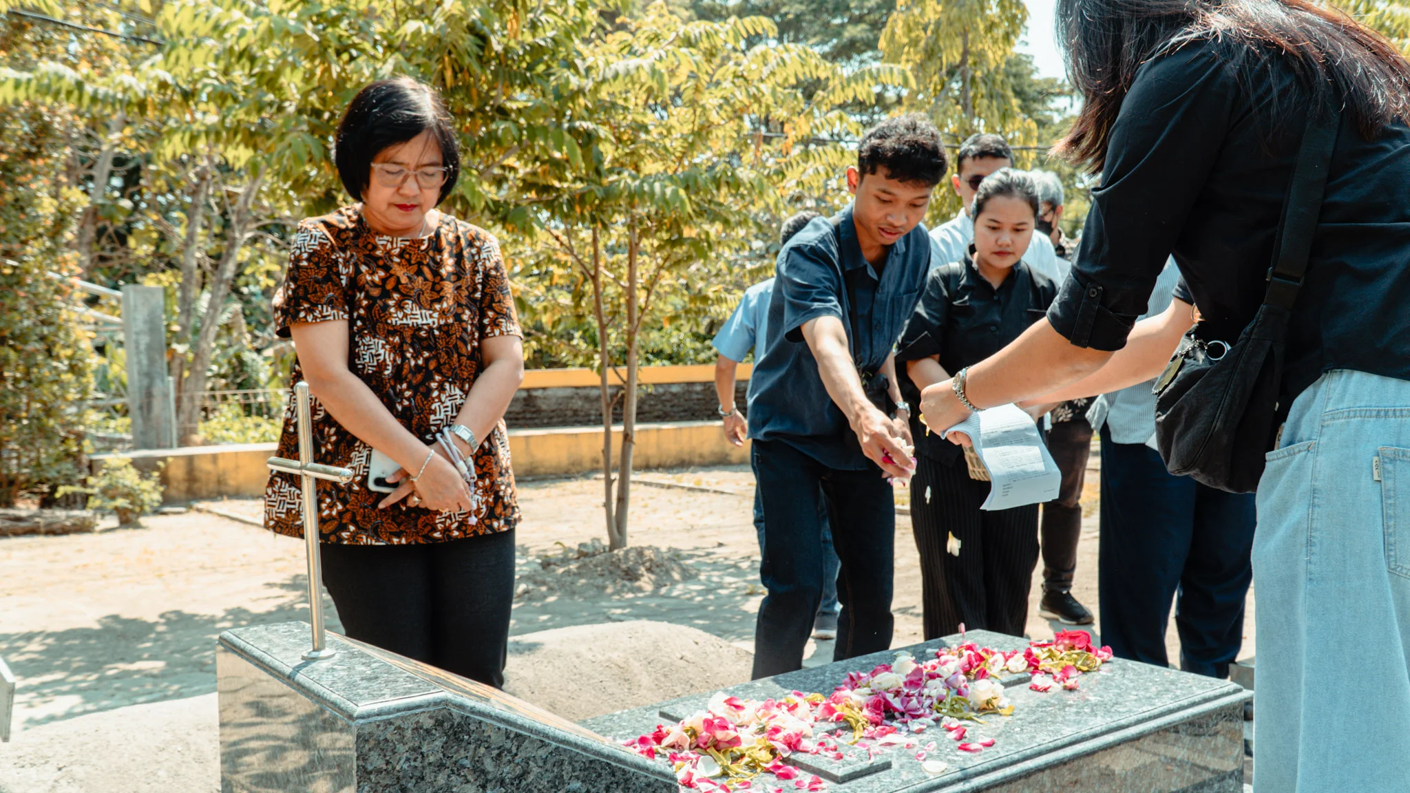 Ziarah Makam Jadi Tradisi UAJY Mengenang Jasa Para Pendahulu