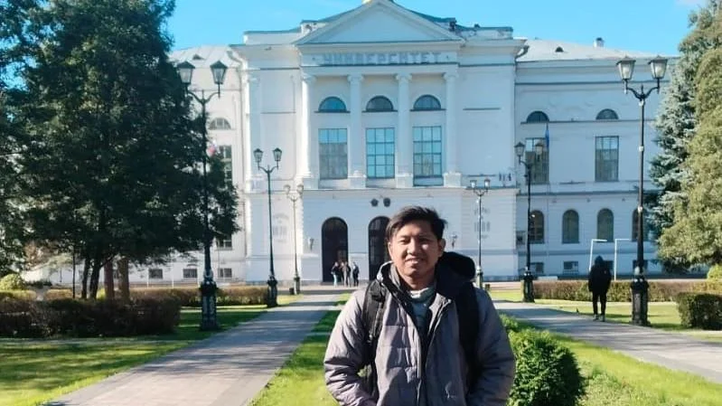 Kemampuan Berbahasa Inggris Terasah di UNU Jogja, Guru SDIT Raih Beasiswa Pascasarjana ke Rusia